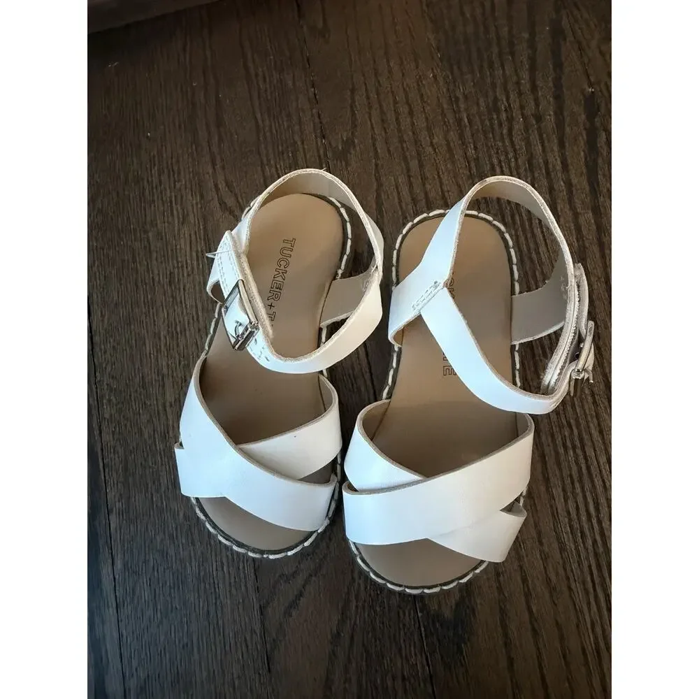 Tucker And Tate Sz 5 White Sandals Girls NEW